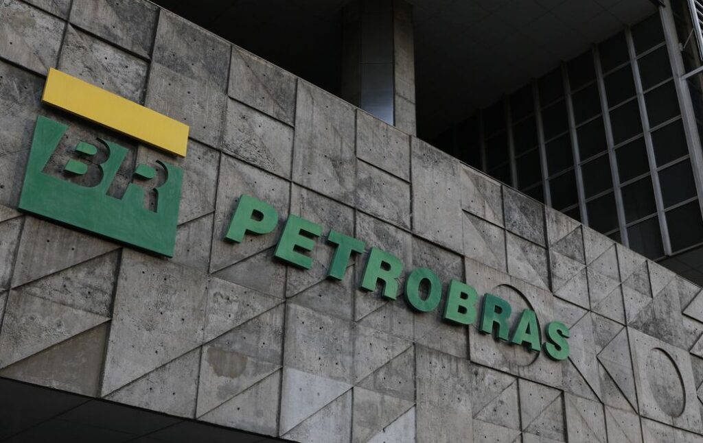 'Privatização disfarçada': Petrobras já vendeu R$ 244 bilhões em bens desde 2015