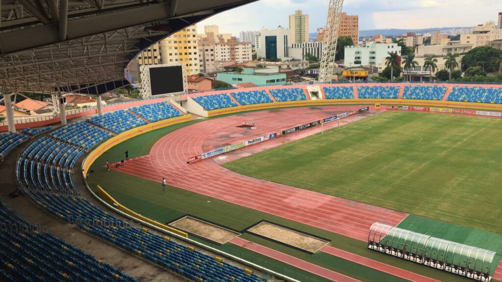 Copa Master começa com clássico entre Goiás e Vila Nova