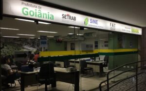 Sine oferece mais de 100 vagas de emprego em Goiânia