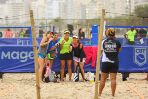 Circuito amador de Beach Tennis é atração à parte em Copacabana