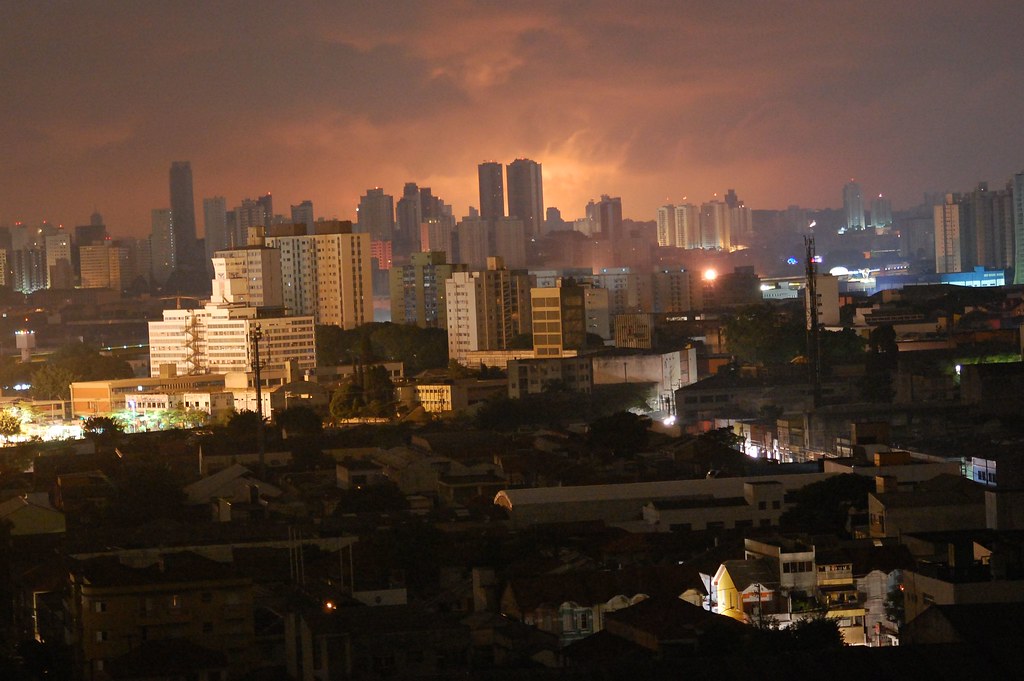 Apagão em São Paulo se torna pauta de candidatos