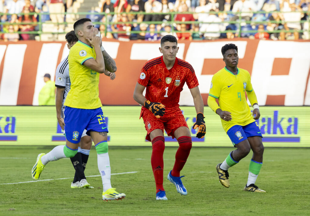 Brasil perde para a Argentina no Pré-Olímpico e está fora dos Jogos Olímpicos de Paris 2024