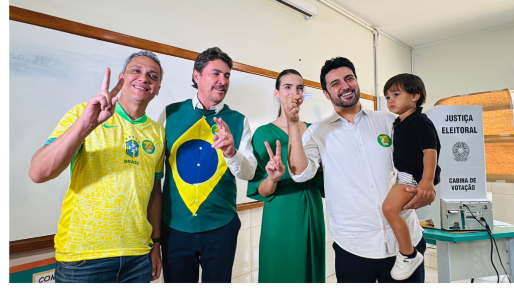 Fred chegou ao local acompanhado por sua família, apoiadores, o senador Wilder Morais (PL) e o deputado federal Gustavo Gayer (PL) Foto: Reprodução