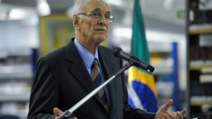 Eleito senador pela primeira vez em 1974, Saturnino fez oposição à ditadura militar Foto: Lia de Paula/Agência Senado