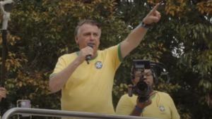 Bolsonaro afirma que será candidato em 2026