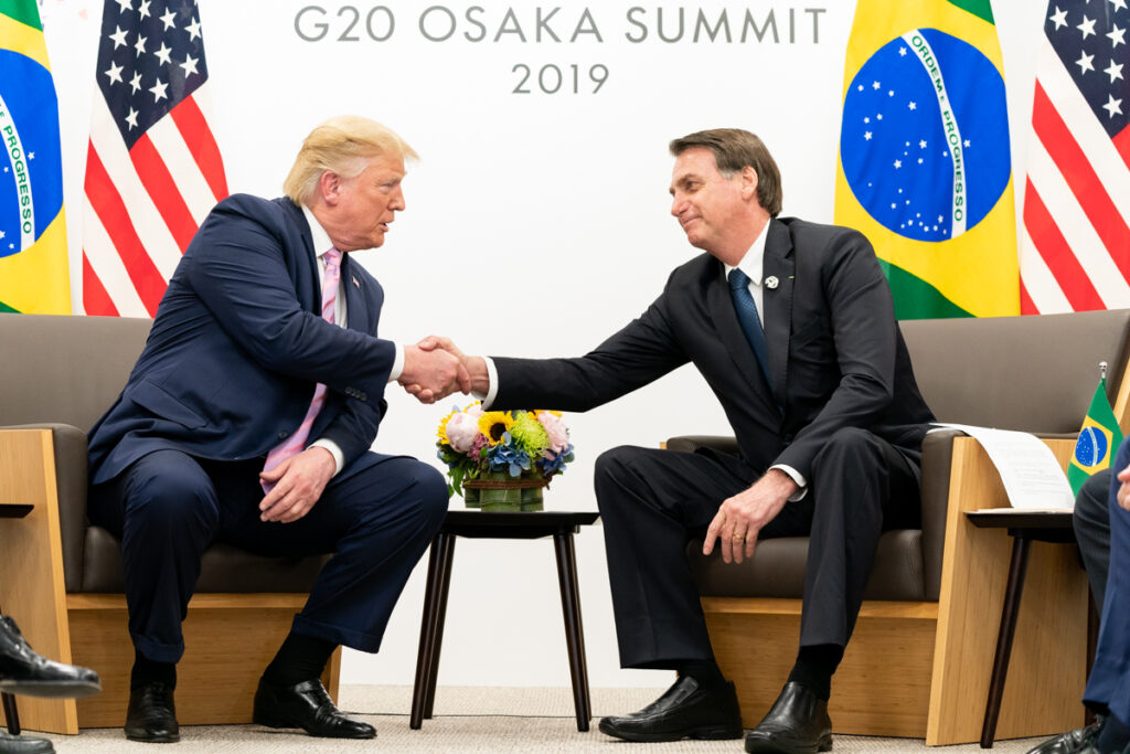 Vitória de Trump reacende esperança da direita brasileira pelo retorno de Bolsonaro ao poder