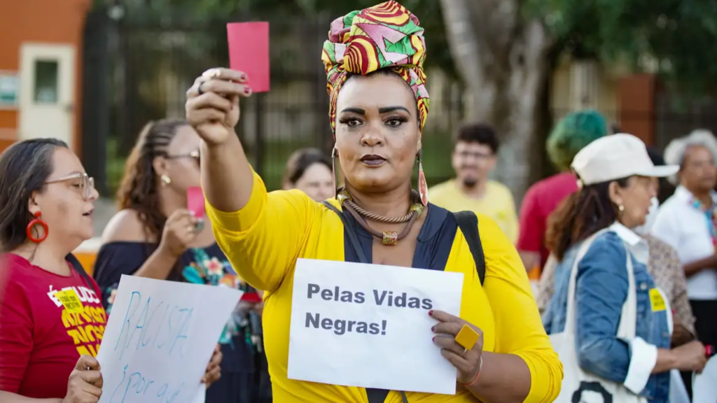 Datafolha: maioria dos brasileiros vê país racista