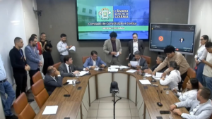 CCJ aprova PL da taxa do lixo em Goiânia