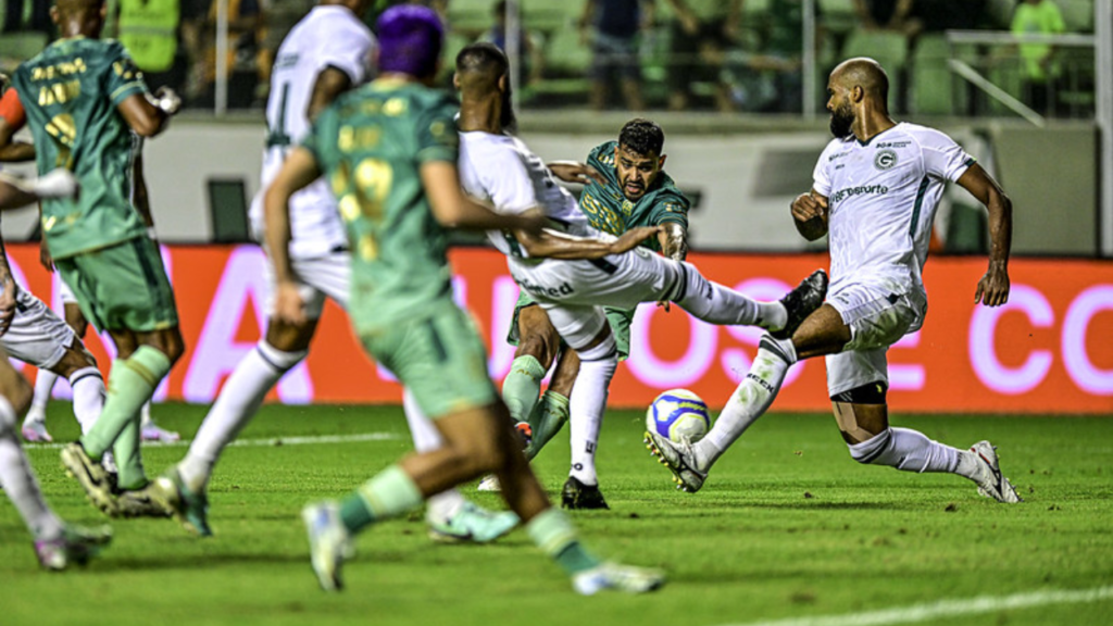 STJD mantém empate entre América-MG e Goiás e rejeita pedido de impugnação.