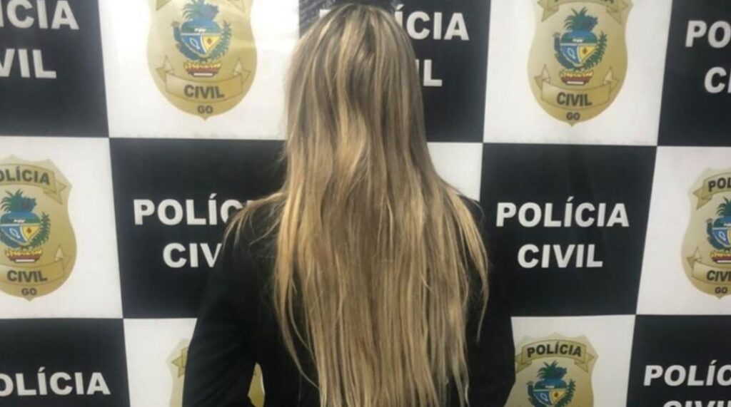 Mulher é presa após chamar treinador de futebol infantil de macaco