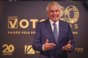 O que levou Caiado a receber título de líder fundamental para o desenvolvimento do Brasil