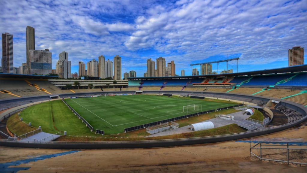 O estádio Serra Dourada não poderá receber jogos no ano que vem