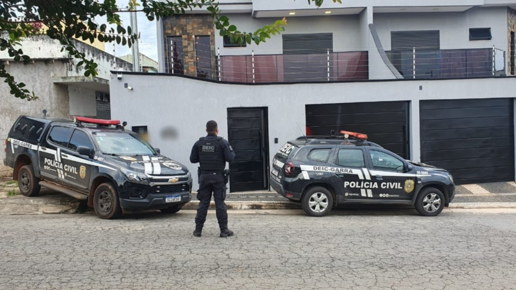 A Polícia Civil realiza uma operação contra crimes na Secretaria de Saúde de Goiânia Foto: Divulgação