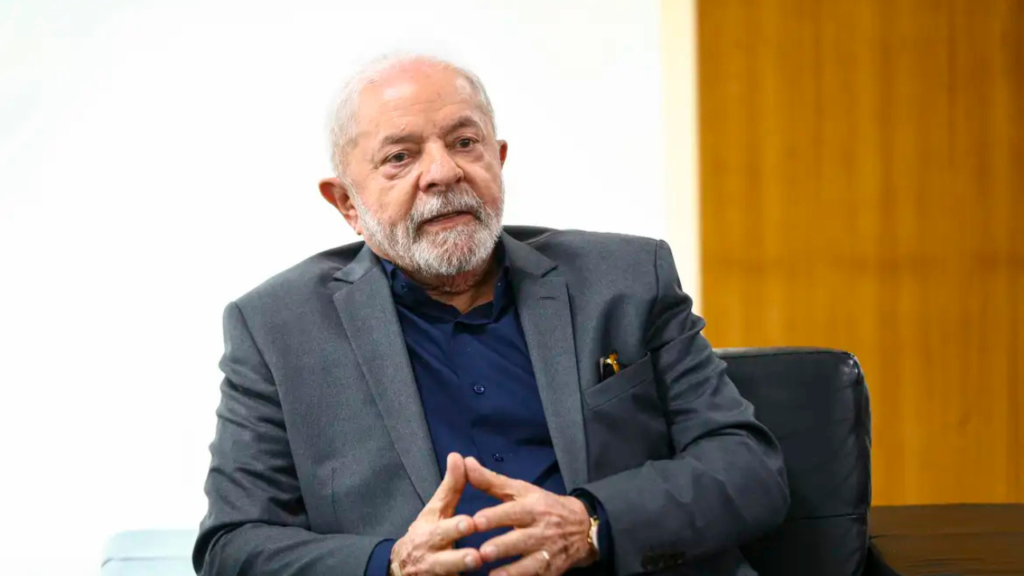 Lula reúne ministros para discutir economia e governança