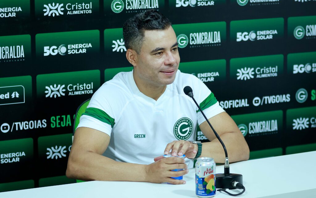 Para a temporada de 2025 o Esmeraldino apresentou 11 reforços, porém o técnico Jair Ventura não descartou a hipótese de novas contratações