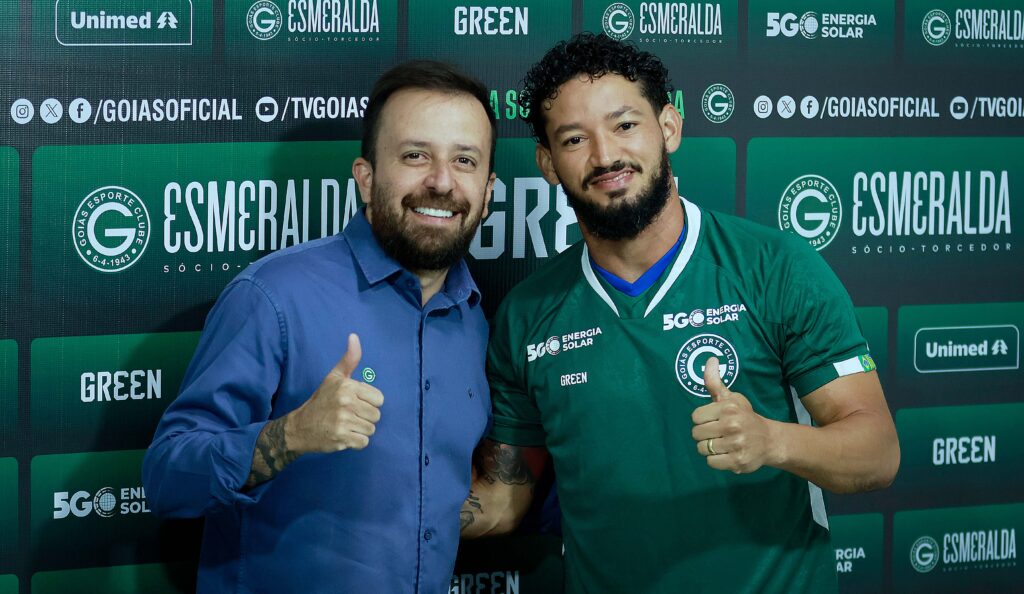 Arthur Caike já passou pelo futebol goiano em 2015, quando jogou pelo Atlético Goianiense e destaca estar mais experiente