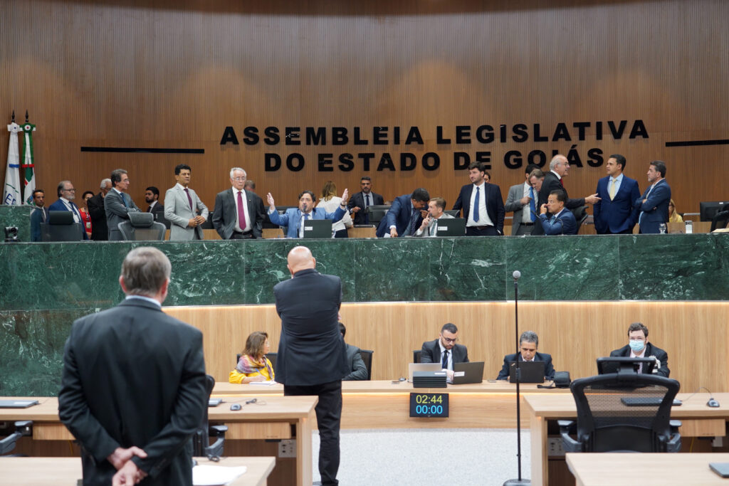 Deputados travam votação de decretos de calamidade na Alego