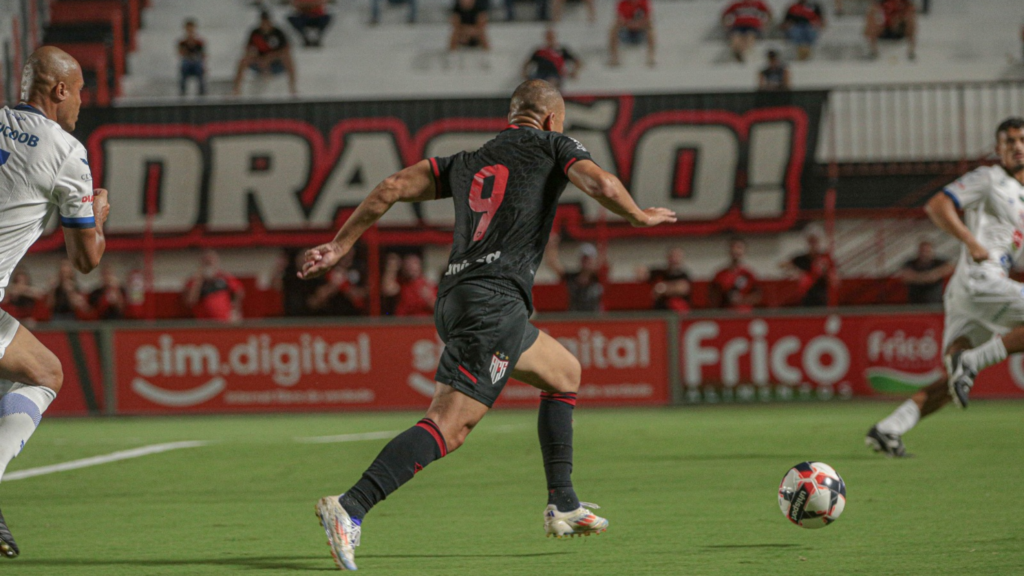 Atlético busca reação imediata após novo tropeço em casa diante da torcida