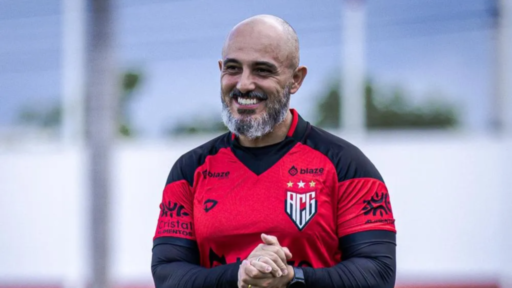 O Atlético-GO ainda não conseguiu mostrar bom futebol sob o comando de Guanaes