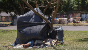 O número de pessoas em situação de rua no Brasil registrou um aumento de cerca de 25% Foto: José Cruz/Agência Brasil