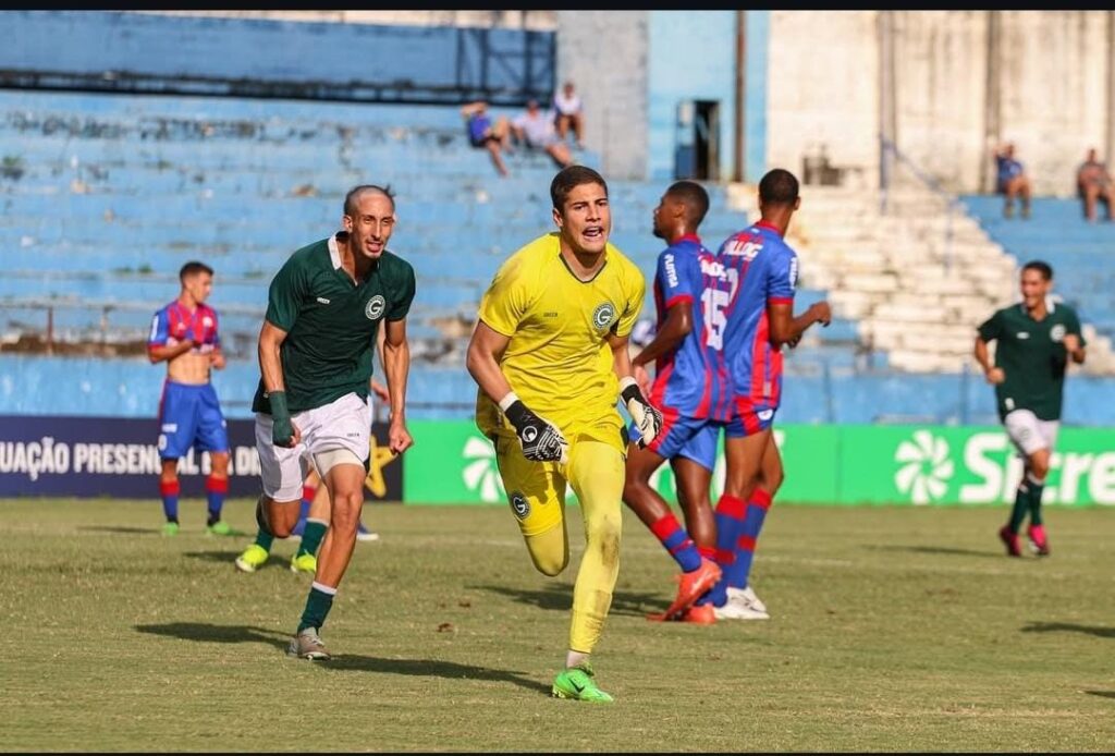 Goiás vence de virada na Copinha