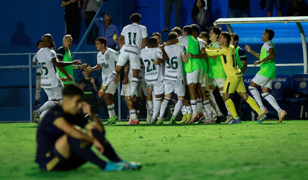 Com a vitória, O Goiás subiu duas posições na tabela e agora ocupa o 5° lugar com 13 pontos, tendo um jogo a menos