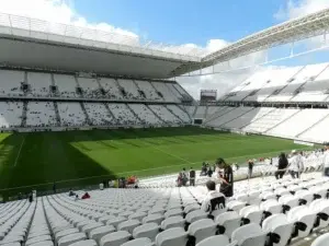 Edição de 2024 da NFL no Brasil gerou 61 milhões de dólares e criou mais de 12 mil empregos