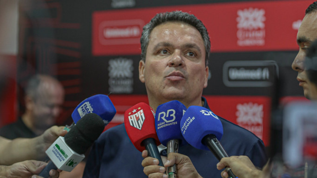 Adson Batista falou que o Atlético-GO pode ser "prejudicado" pela mudança