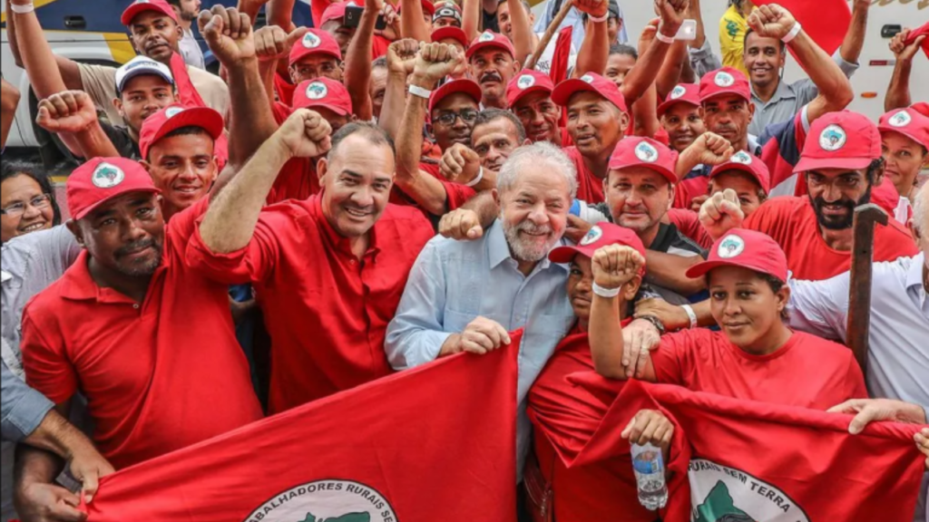 Lula acena ao MST e pode acirrar ânimos com o agro