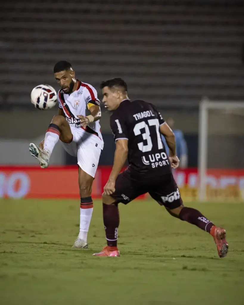 Atlético 0 x 2 Ferroviária