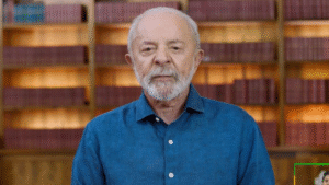 Lula fala sobre fraudes no INSS e afirma que governo vai debater escala 6x1