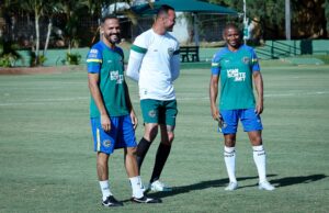 O Goiás enfrenta a Ferroviária em casa e pode abrir até sete pontos de vantagem do quinto colocado e se consolidar ainda mais na liderança