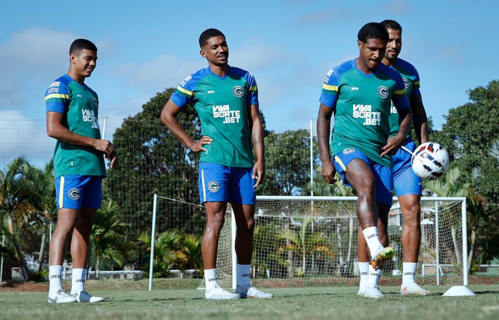 Goiás terá sequência de três jogos em Goiânia