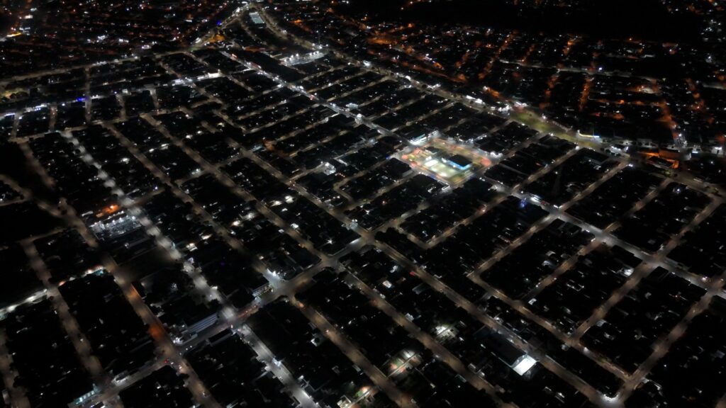 Desigualdade na iluminação pública ainda afeta bairros de Aparecida