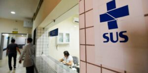 A SMS aplicou multas e pode declarar empresas inidôneas após atrasos e descumprimentos na entrega de insumos à rede pública