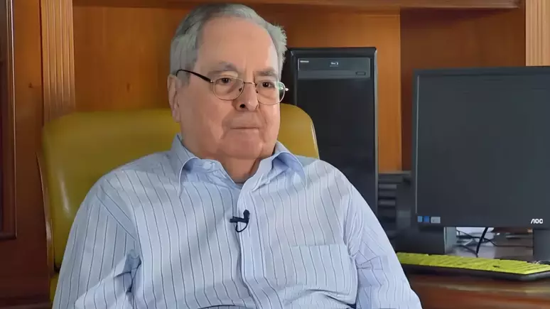 205390452 aos 94 anos benedito ruy barbosa e internado na uti em sao paulo