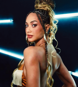 Aline Patriarca e Diogo Almeida aproveitam manhã na praia e reacendem rumores de romance