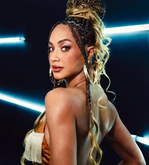 Aline Patriarca e Diogo Almeida aproveitam manhã na praia e reacendem rumores de romance