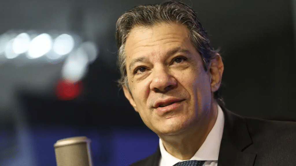Haddad busca diálogo com secretário do Tesouro dos EUA em meio a tensões tarifárias