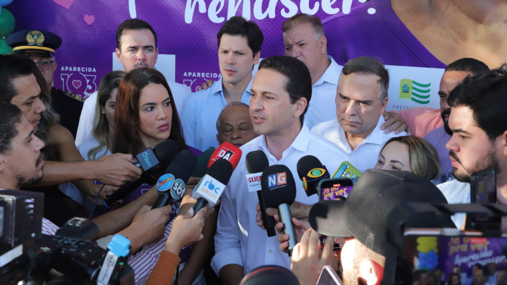 No aniversário de Aparecida, Vilela anuncia construção de escolas e obras viárias