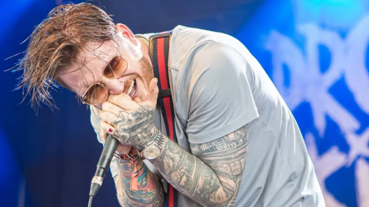 Steel A Rapper Vocalista do Dropout Kings, banda rap metal, morre aos 32 anos - O Hoje