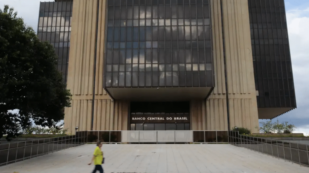 Inflação: Banco Central mantém previsão em 5,5%