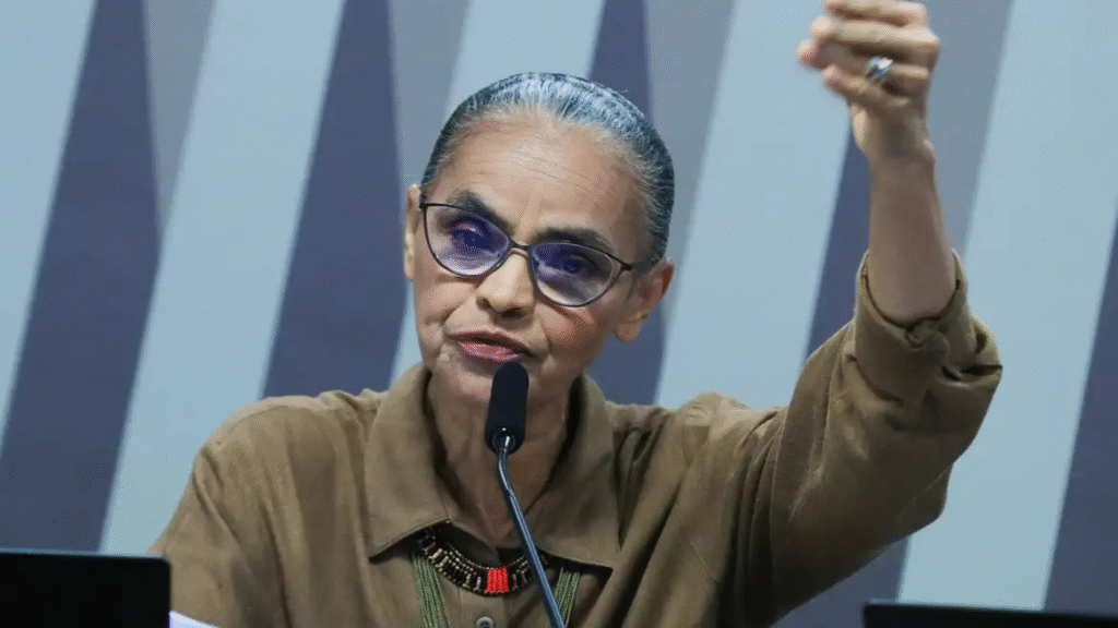 Marina Silva se retira de comissão após ofensas de senadores