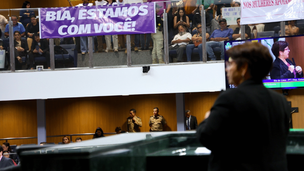 Alego vive surto atrás de surto