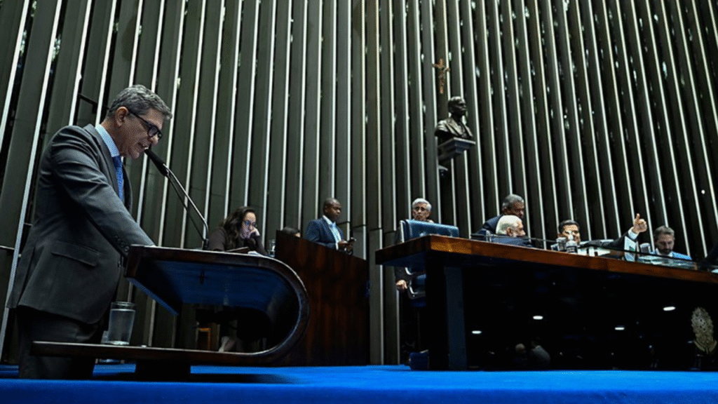 Senado aprova reajuste para servidores do Executivo com impacto de R$ 74 bilhões até 2027