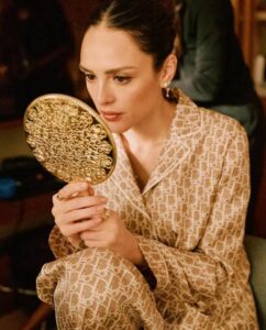 Isabelle Drummond retorna às novelas da Globo após seis anos afastada