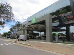 Com city tours, exposições, gastronomia temática e corrida, capital reforça título de referência mundial no estilo arquitetônico