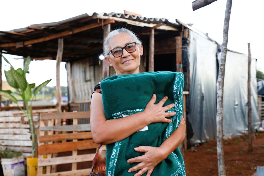 Pela primeira vez, doações em dinheiro podem ser feitas online. Recursos serão usados para comprar cobertores que vão aquecer quem mais precisa.