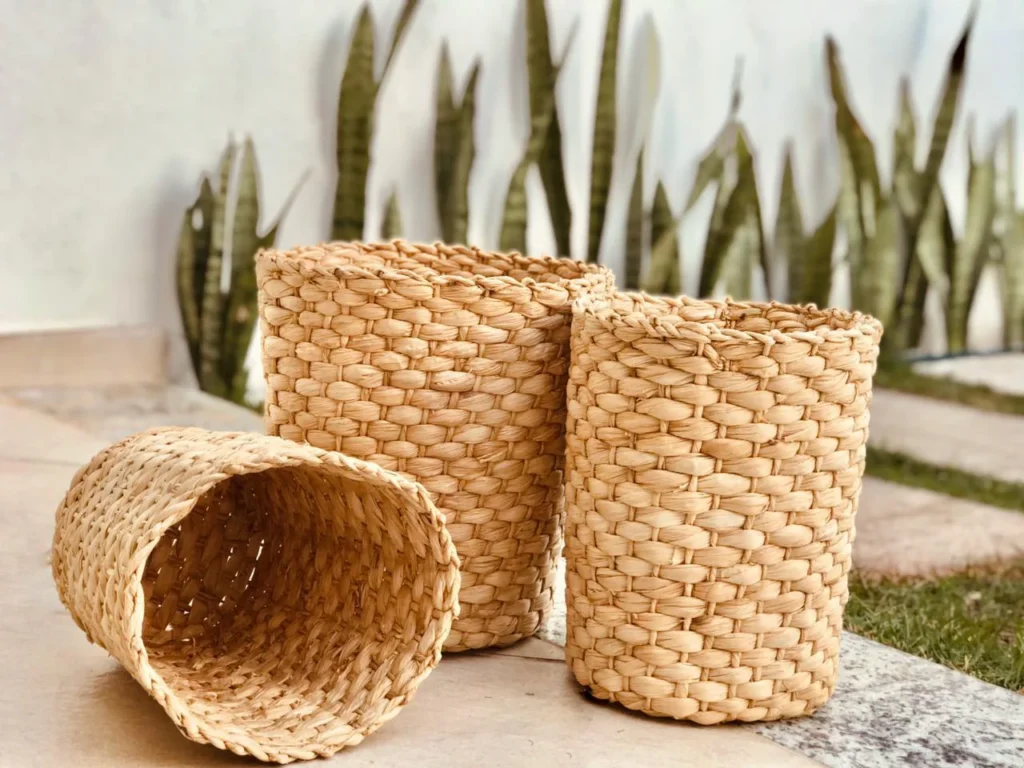 trio lixeiras de palha 77593717 2 4062baa68f1f7f1bf07de3fc24e70839