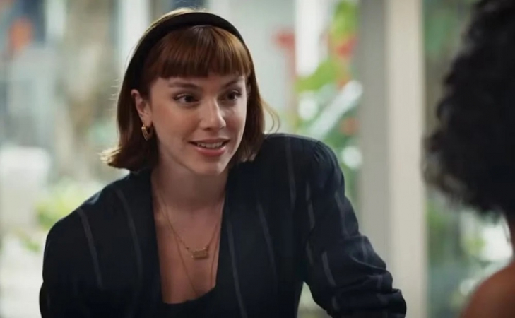 Atriz de "Vale Tudo" participa de manifestação contra escala 6x1 2 escala 6x1